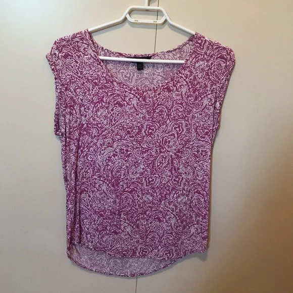 ⭐️4/$20⭐️Banana Republic Factory Top size XS - Picture 1 of 3